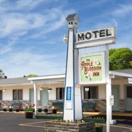Apple Blossom Boutique Mackinaw Stadt Exterior foto